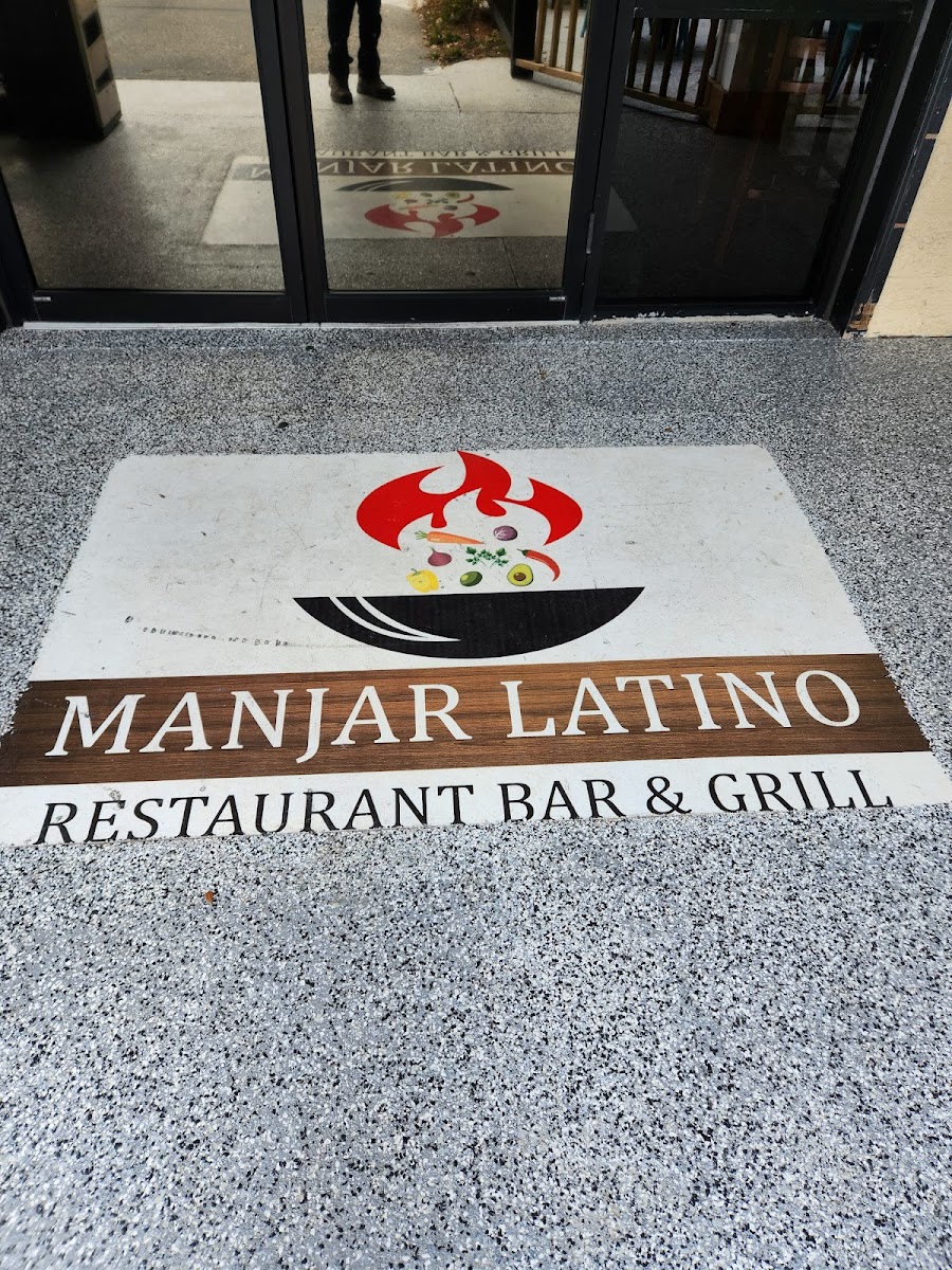Manjar Latino Restaurant Bar & Grill-4